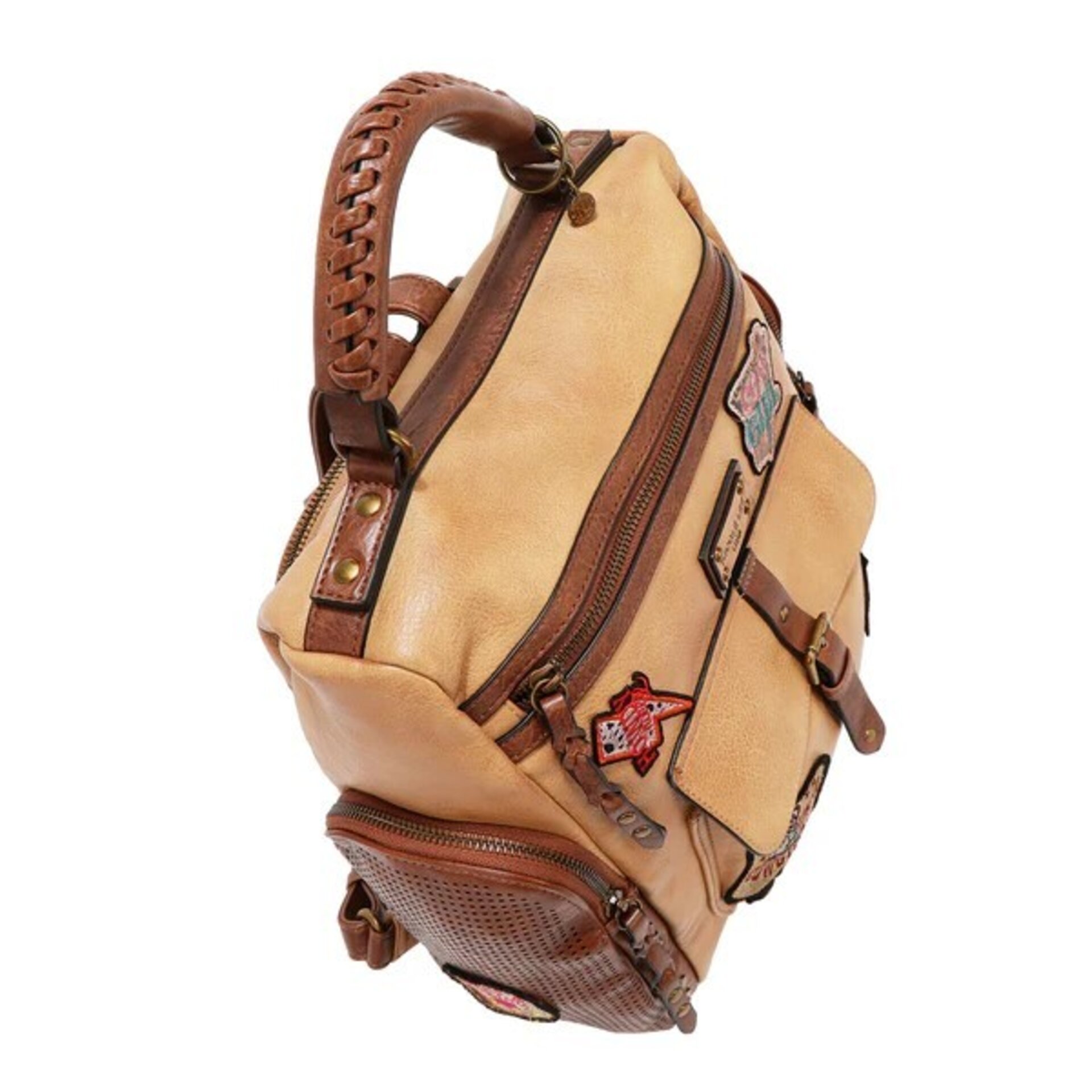 MOCHILA VINTAGE CON PARCHE - 12